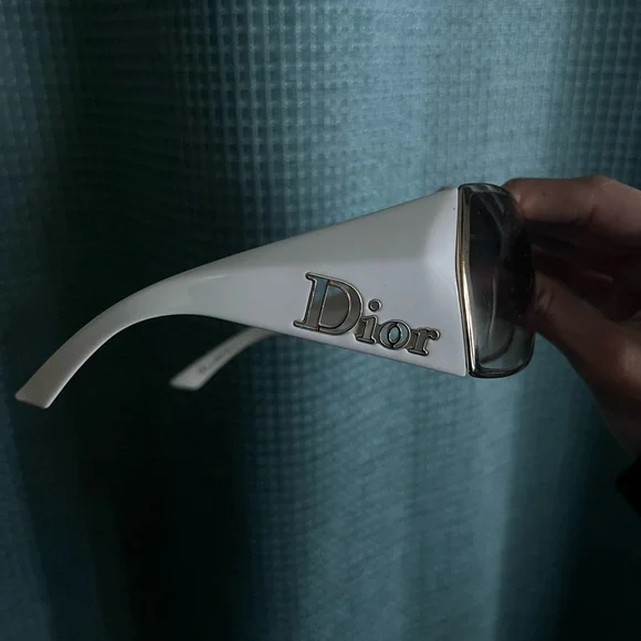 authentic dior shades🎀 (rare) - Picture 3 of 4